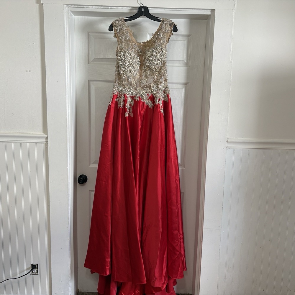 Vienna Prom Size 16 Red Ball Gown Pearl Beaded Rhinestone Y2K Formal Dress